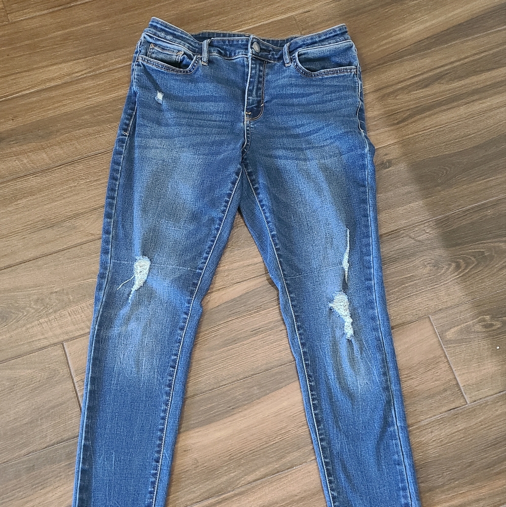 a.n.a Mid Rise Distressed Jean Jegging